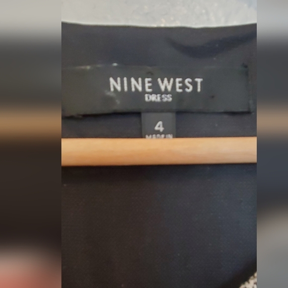 💚5/$25 Nine West Black White Snake Print Knee Length Sleeveless Sheath Dress - Picture 4 of 5